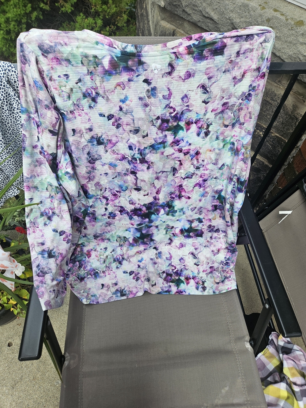 Activezone Women's Multicolor Floral-Print V-Neck Long Sleeve Top - Picture 2 of 4